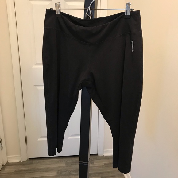 Black leggings - Capri length - Picture 9 of 13